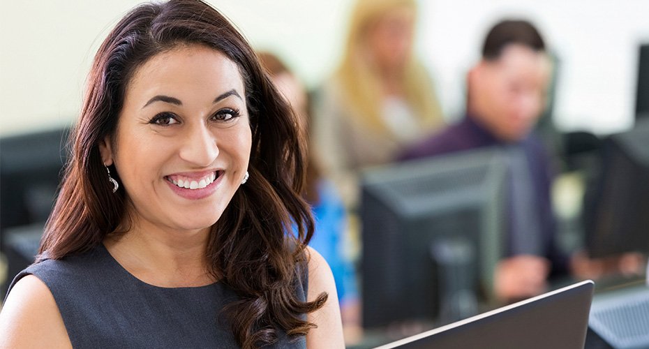 education administration student taking courses online