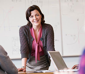 online math teacher meeting with online students
